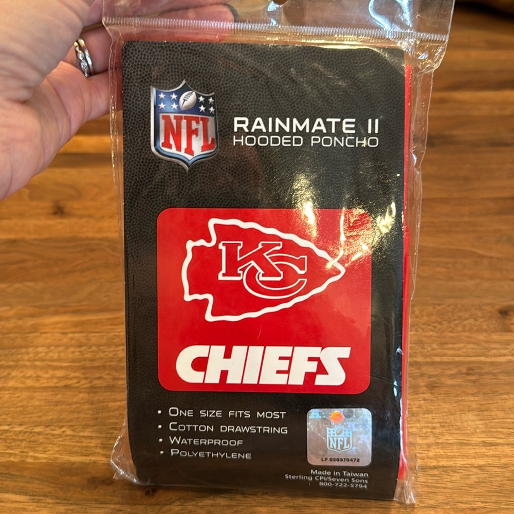 Kansas City Chiefs Rainmate 2 Hooded Poncho